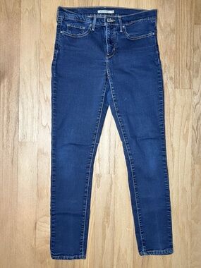 Levi's Dark Blue Women's Skinny Jeans sz 28